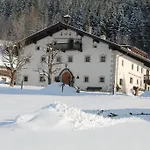 Oberdeutinghof Appartement *