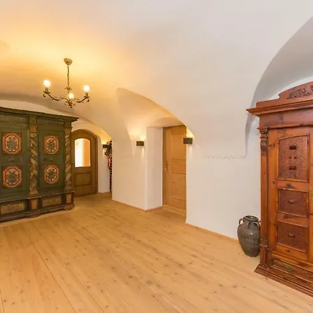 Oberdeutinghof Apartment *