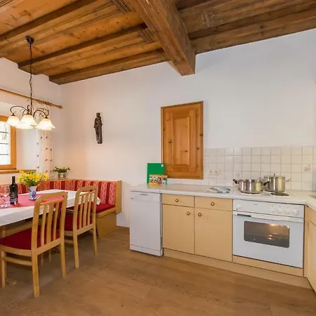 Oberdeutinghof Apartament